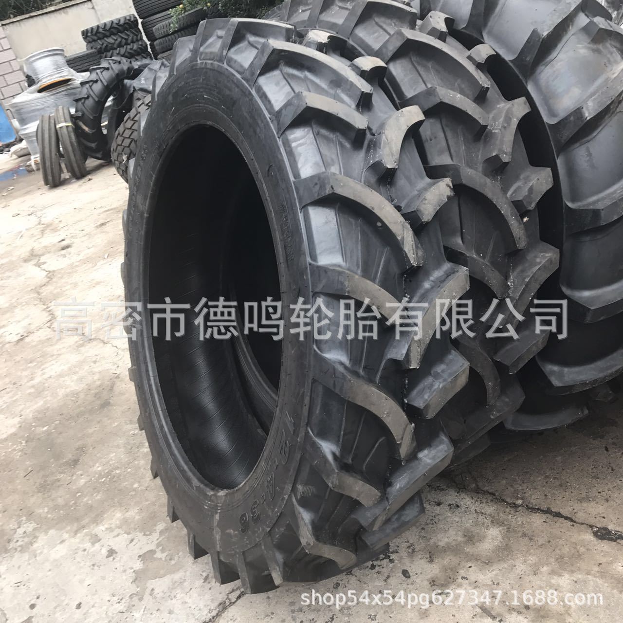 Suministro de cultivador agrícola 12.4-36 patrón de espiga neumático recogedor de algodón