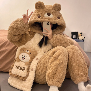 �ɐ�С�����ӊA��˯��Ů�����Bñ�Ӻ�ů���\�Ҿӷ����bһ�����l