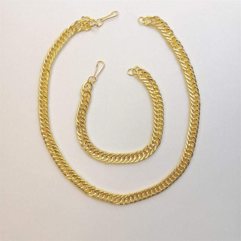 Wholesale simulation gold chain local tyrants photo props hot hip-hop domineering men's big gold necklace clothing accessories Wholesale simulation gold chain local tyrants photo props hot hip-hop domineering men's big gold necklace clothing accessories
