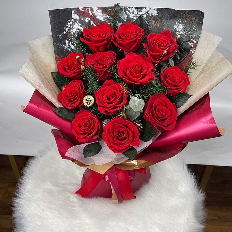 Suministro transfronterizo Flor eterna Ramo grande de rosas Producto terminado Día de San Valentín Novia Regalo de ramo de flores de sensación de alto nivel