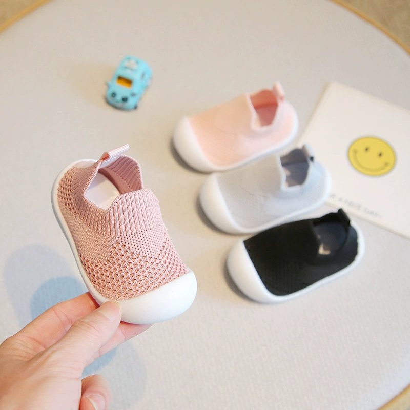 Детские домашние тапочки для мальчиков и девочек, с мягкой подошвой, нескользящие, дышащие сетчатые туфли для малышей, слипоны для детей ясельного возраста
