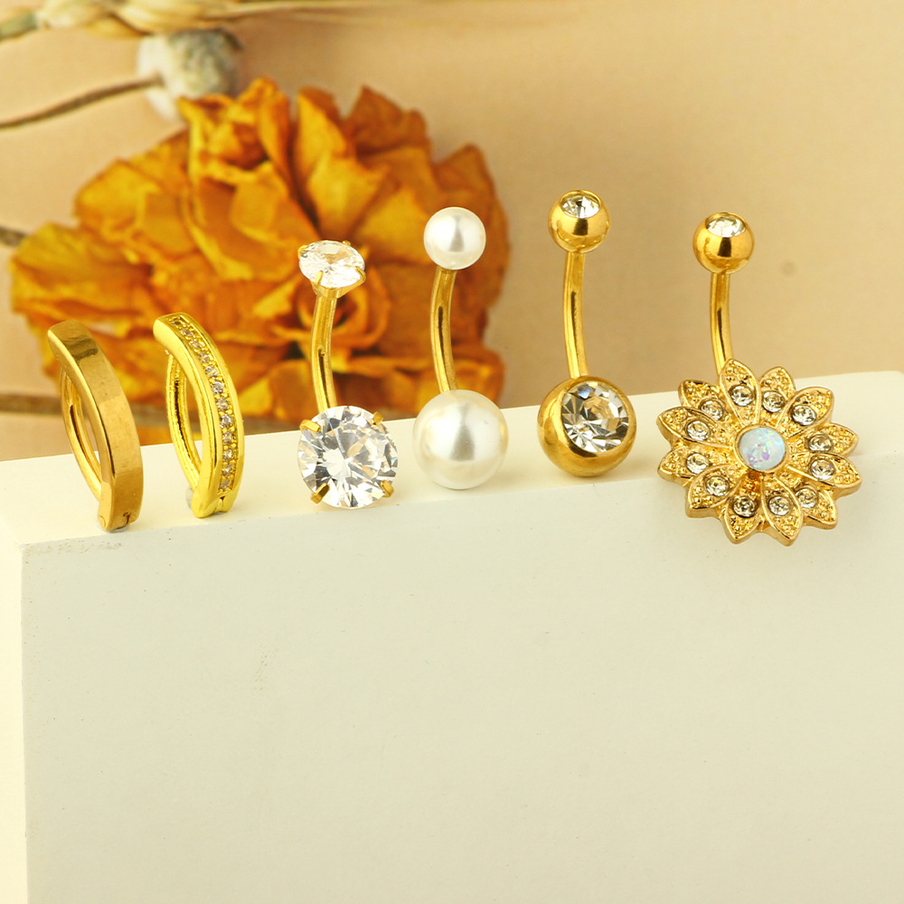 304 Stainless Steel Simple Style Heart Shape Zircon Inlay Belly Ring display picture 3