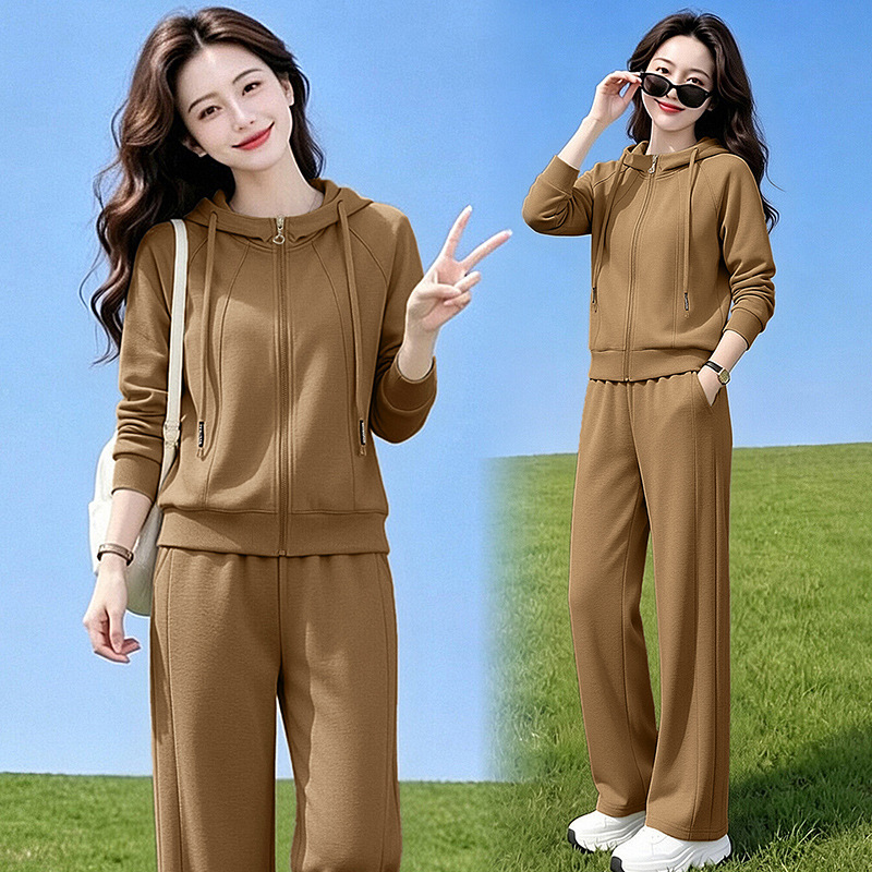 Khmer 2026 Autumn New Fashion Casual Sports Suit for Women, Mom Style, Hooded Sweatshirt and Straight-Leg Sweatpants Two-Piece Set Khmer 2026 Autumn New Fashion Casual Sports Suit for Women, Mom Style, Hooded Sweatshirt and Straight-Leg Sweatpants Two-Piece Set