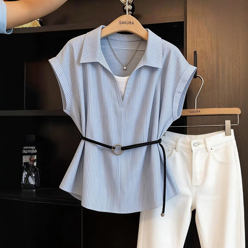 Blue Striped Polo Collar Short-Sleeve Shirt for Women, Summer High-End Style with Belt, Waist-Cinching, Very Stylish, Faux Two-Piece Top
