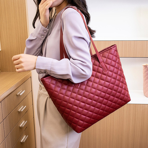 Guangzhou Women's Bag, Checkered Tote Bag, High-Quality Large Capacity Commuter Mom Bag for Instagram