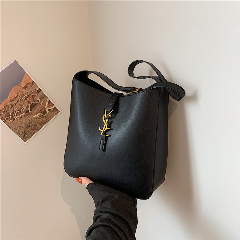 Cross-Border Bucket Hobo Underarm Bag 2026 New Fashion Simple Sho