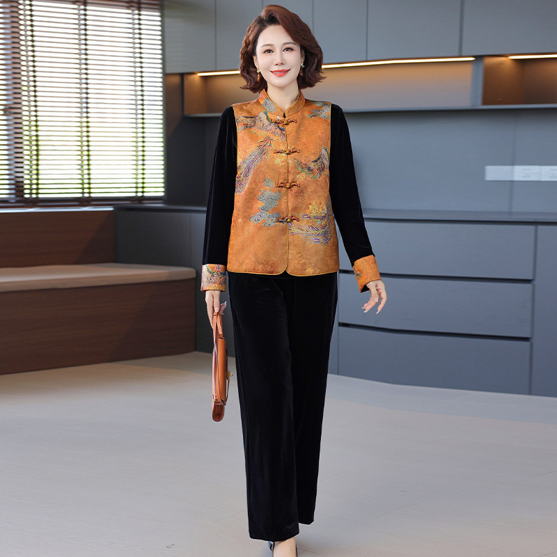 新中式妈妈秋装金丝绒套装2025新款中老年女春秋中国风马甲三件套|undefined
