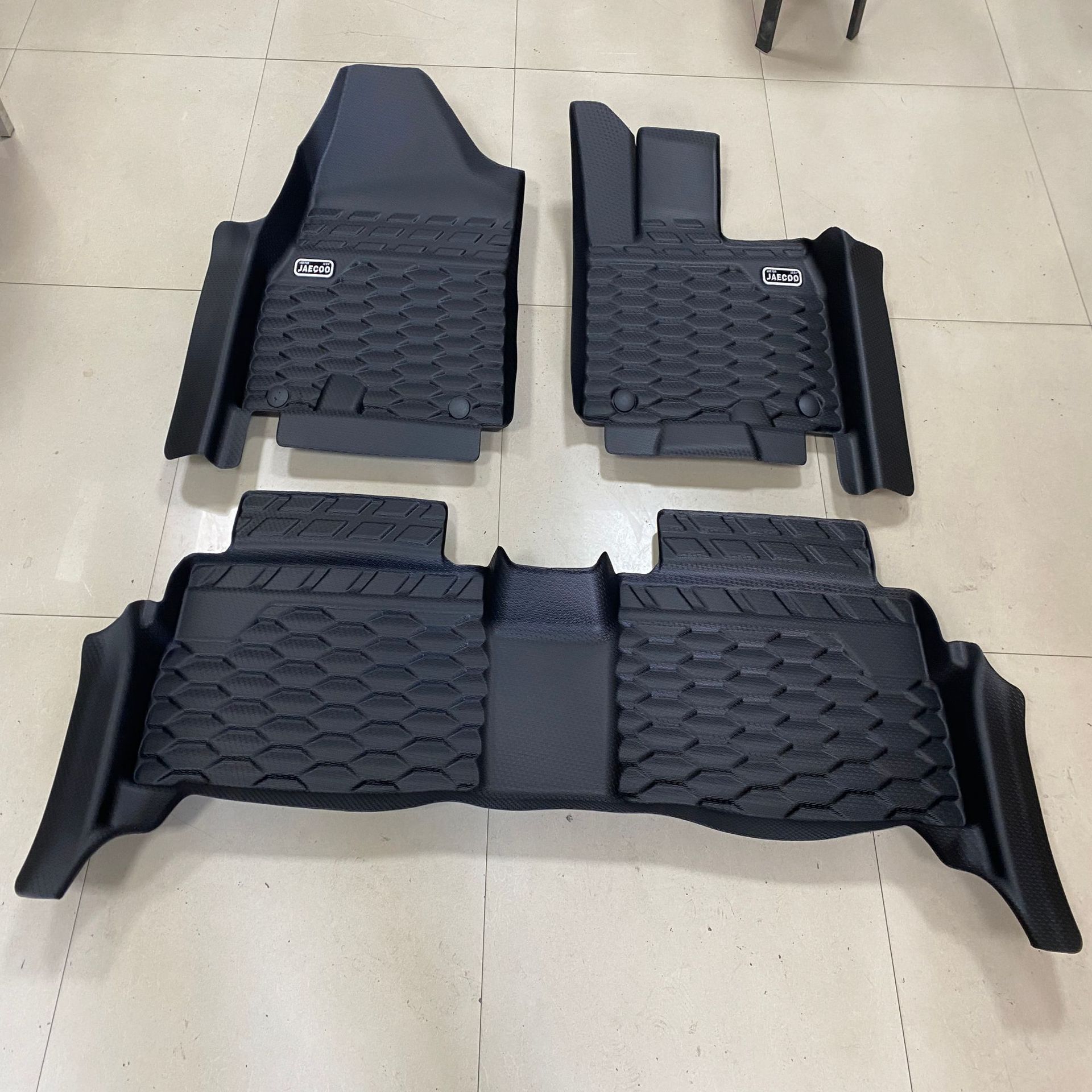 Jaecoo J5Ev 4-Door Right-Hand Drive Special Vehicle-Specific Tpe Floor Mats, Environmentally Friendly, Wear-Resistant, Non-Slip, Waterproof
