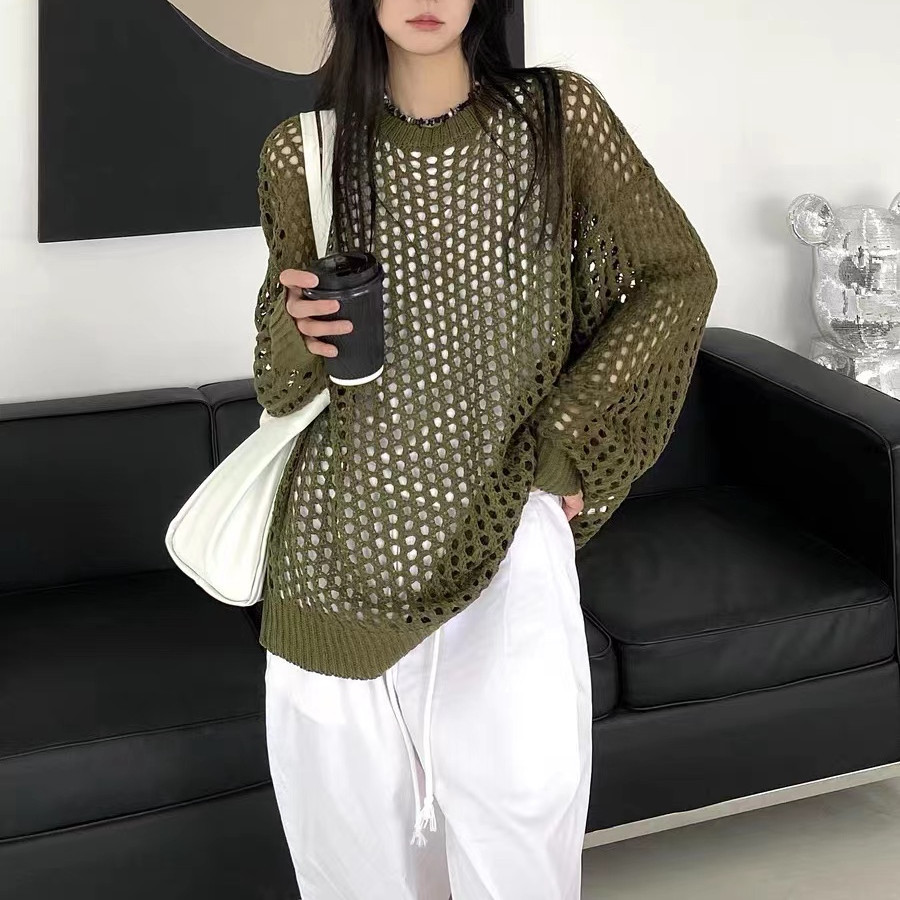 Camiseta de punto hueca ropa de protección solar para mujeres de verano delgada y suelta nicho chic y único colgar camisa de manga larga de moda