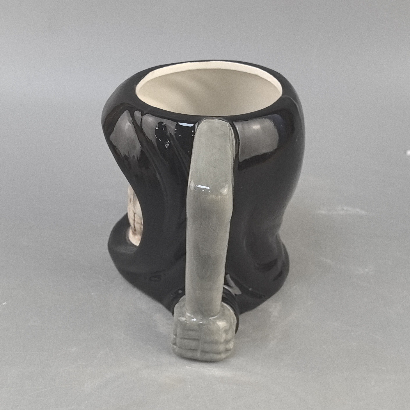 Taza de cerámica de calavera de terror de Halloween cuidadosamente seleccionada Taza de café Taza de agua americana Taza de Halloween Taza personalizada