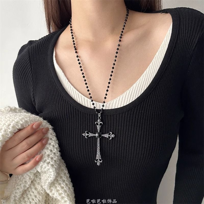 ゴシック風の黒いクロスのネックレスの女性秋冬のセーターのチェーンの長いタイプの軽くて豪華な高級感の亜比の装飾|undefined