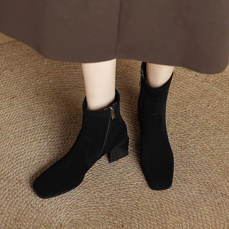 Корейская версия красивых ног маленькие кожаные короткие сапоги 5.5cm среднего каблуков Martin сапоги квадратные головы осенние и зимние новые женские туфли с диким бархатом ~