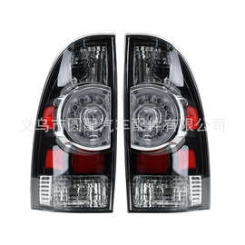 圆配汽车配件适用于丰田TACOMA 2012-2015 第二代后尾灯半黑LED版