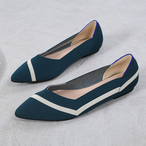 Egg Roll European & American Princess Shoes for Spring/Fall, Flyknit Single-Layer Shoes in Size 40, 41, and 43—Soft Sole, Knitted Design, with a Pointed Toe.