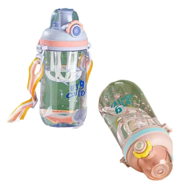 Shanghe nuevos productos tazas de plástico estudiantes tazas de plástico para niños correa de juguete al aire libre tazas de plástico transparentes tazas de agua de gran capacidad