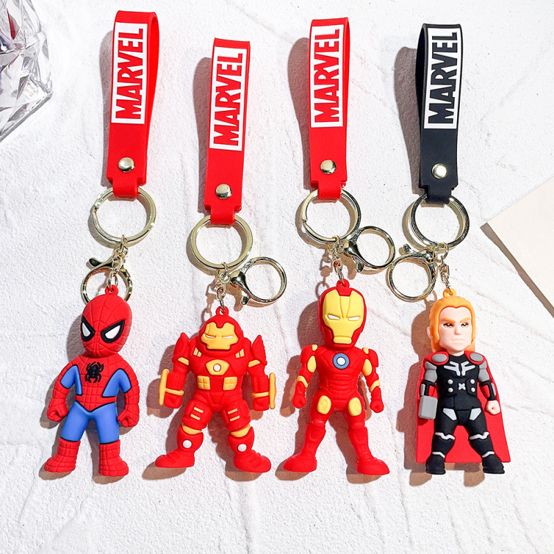 漫画スーパーヒーロー人形ストラップキーチェーンアイアンマン人形シンプルなキーホルダーかわいいペンダント卸売り|undefined