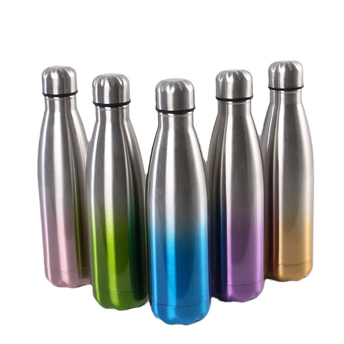 Creativo termo taza 304 de aislamiento de acero inoxidable botella de agua fría botella de Cake color degradado taza de aislamiento regalo al por mayor