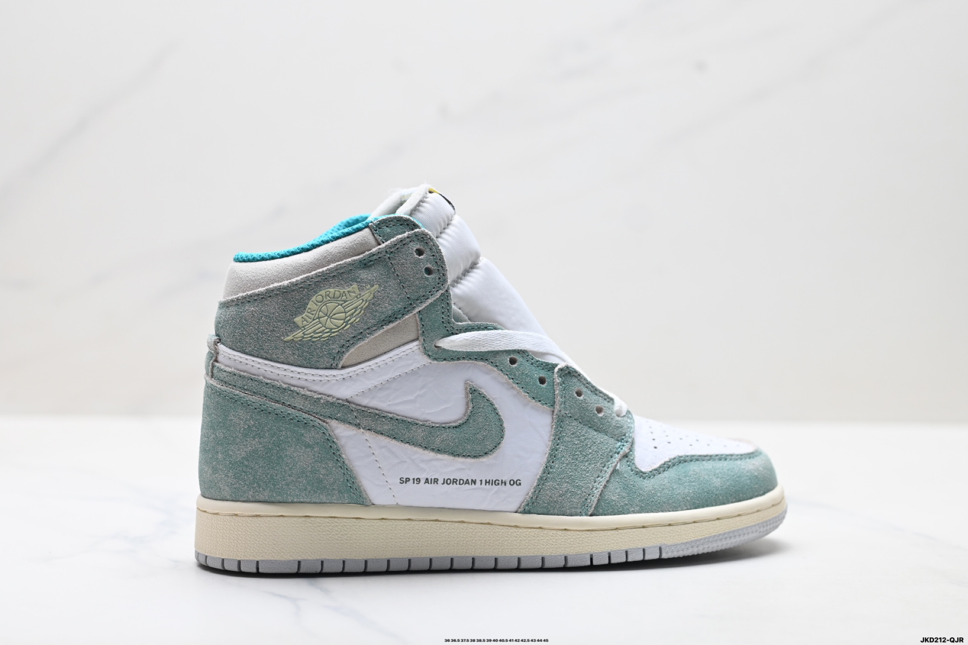 Suministro exclusivo transfronterizo de Putian de zapatillas de baloncesto AJ1 de caña media-alta en color marrón ceniza, negro y puntera roja, calzado deportivo unisex.