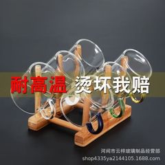 厚いガラスの小さい湯飲みは6つの製品を持っています。