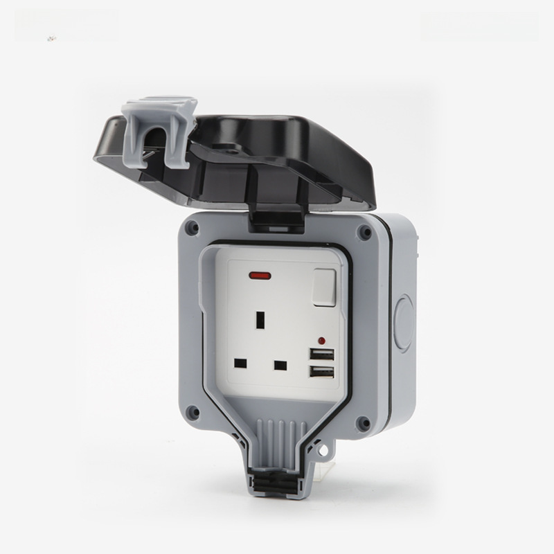 Cross-border direct supply outdoor waterproof switch socket box splash-proof power socket English single-pole with light USB switch