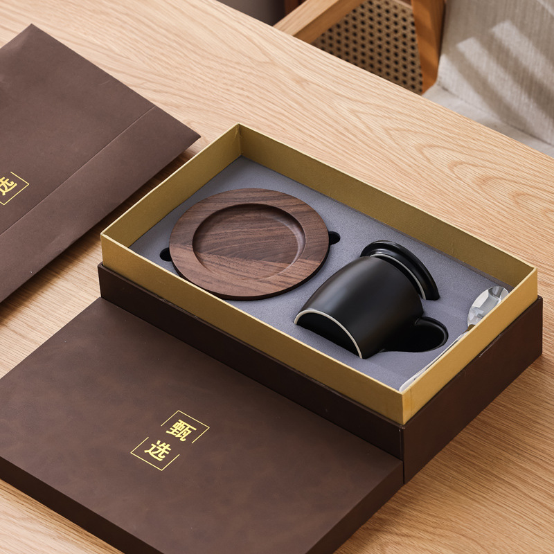 Taza de café de estilo europeo extra grande Taza de cerámica Taza de agua Taza con almohadilla Cuchara para grabar texto LOGO