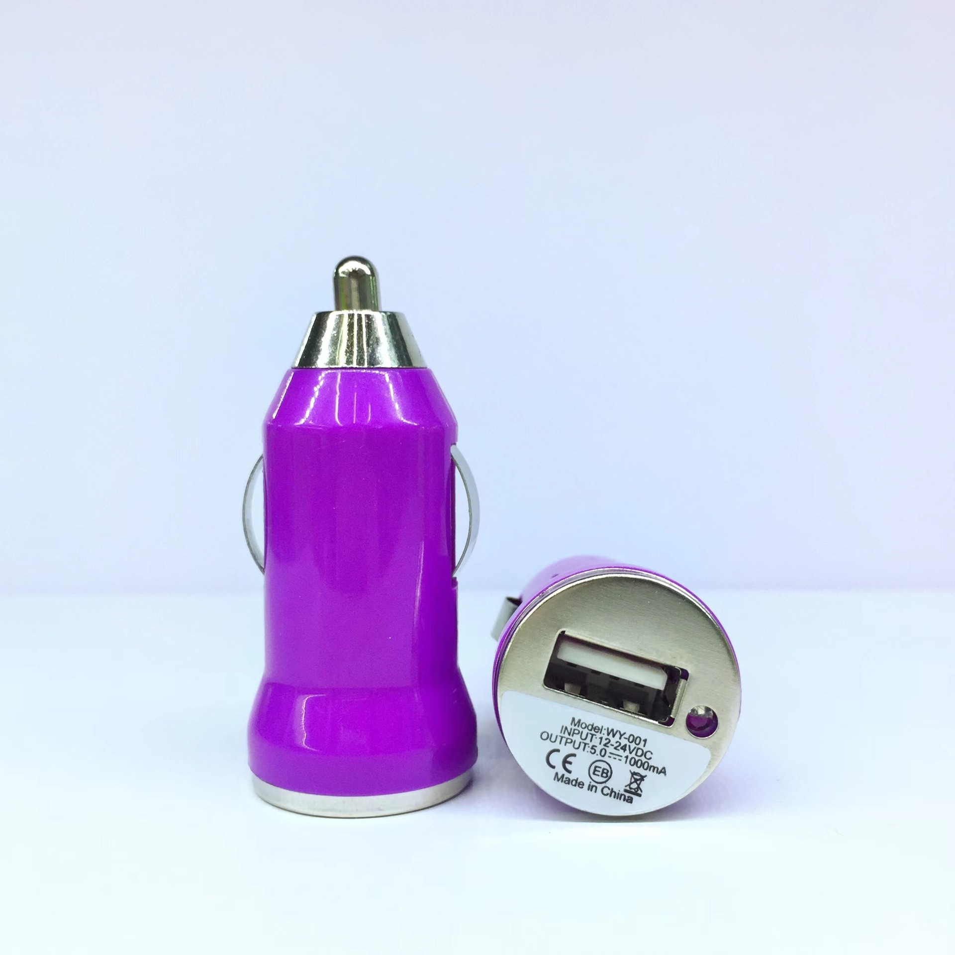 由于2576 内置过流保护、过温度保护等安全措施,结合358(双运放)来实现输出恒压CV,恒流CC,过压保护OVP 等功能;实现了可靠、安全、完善的锂电池充电方案
(2) 由于2576 为固定52K PWM 变换器,使得车充的EMI 设计相对容易
(3) 由于2576 和358 均为40V 高压双极工艺制造,更加“皮实”
(4) 这种方案常用在0.8A ~ 1.5A 左右的车充中;