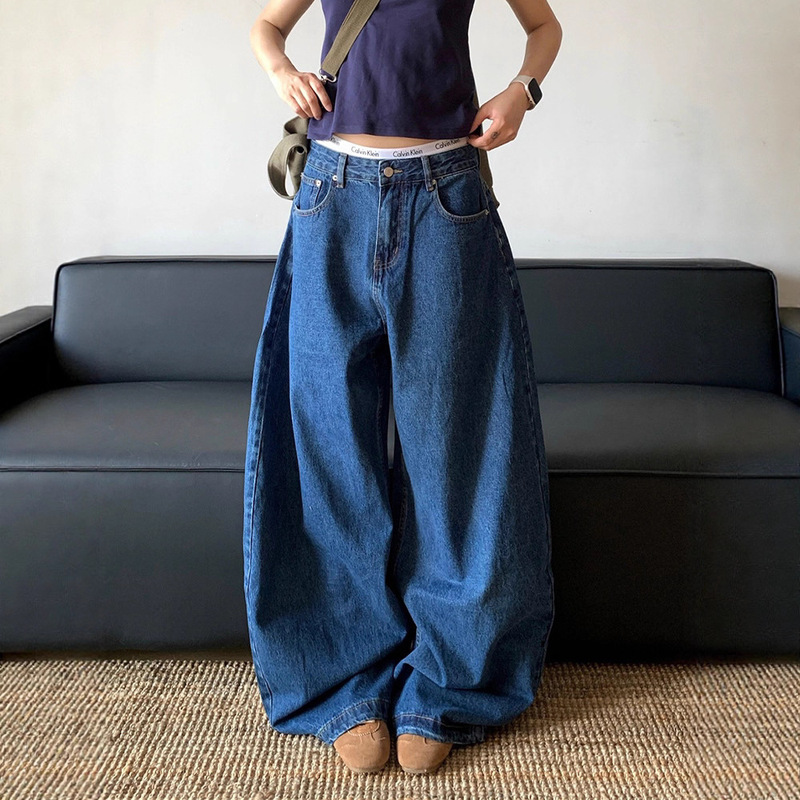 Plus-Size American-Style Scimitar Silhouette Lazy Jeans for Women, Autumn Retro Loose Natural Color Wide-Leg High-Waisted Slimming Long Pants