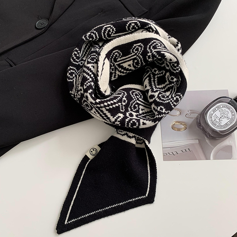 Pequeñas bufandas de orejas bufandas de mujeres otoño y invierno estilo coreano borde biselado dos lados de lana de punto pequeña bufandas de calor cuello