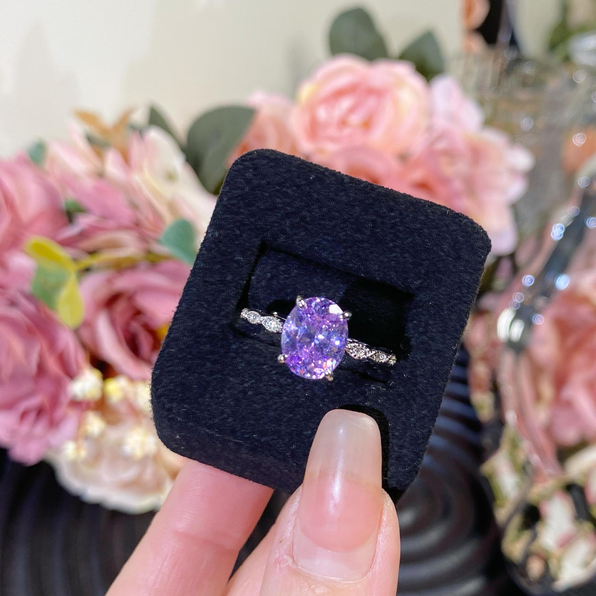 Women's Gemstone Ring With High Carbon Diamond Luxury Design_voghion.com