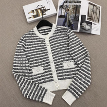 高版本CH家25经典黑白配色圆领开衫外套重工艺瑞士机双织定位缕空