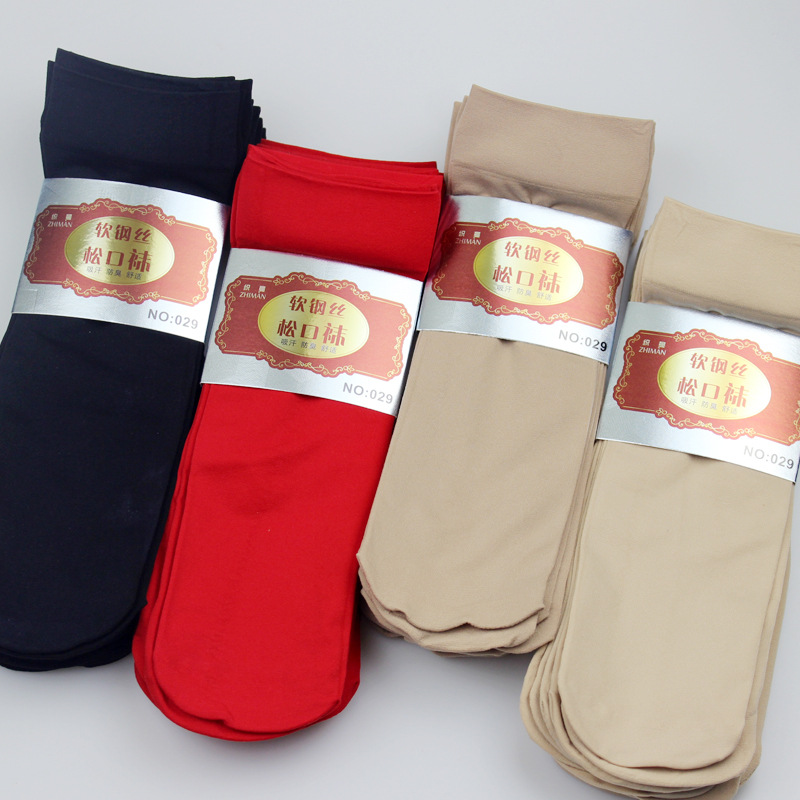 Autumn and winter thickened flesh-colored women's stockings velvet durable anti-hook silk red women's short stockings pair socks