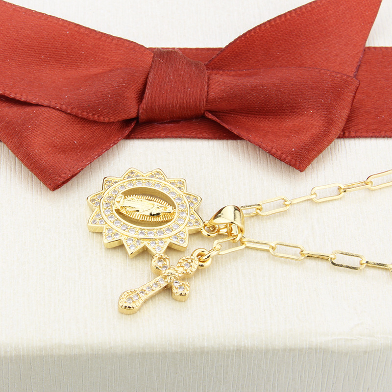 gold-plated inlaid zirconium oval Virgin necklace