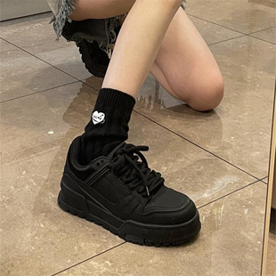 Black Blood Series ~ Thick Sole Increased Casual Board Shoes for Men and Women Niche Original All Black Spring Bread Shoes Skate Shoes