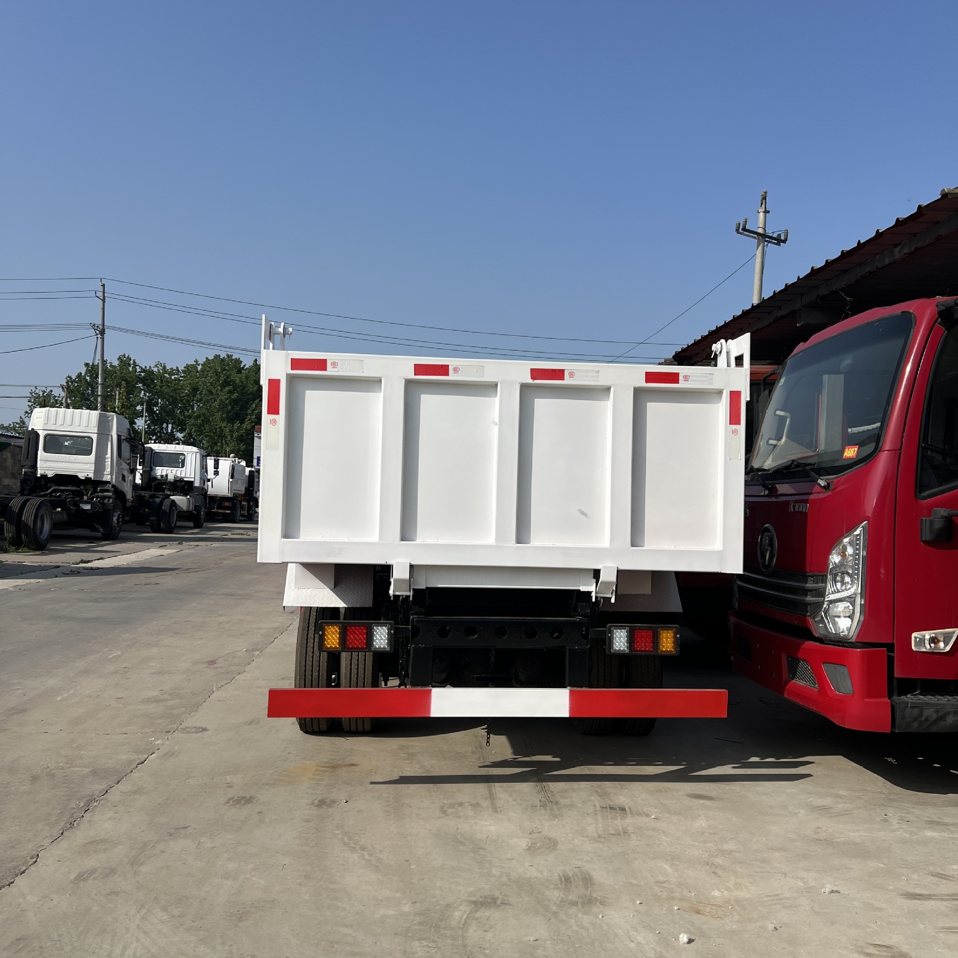 Cross-Border Foreign Trade Sinotruk Howo Euro 3 Dump Truck, Rear-Dump Dump Truck, 5-Ton 8-Ton Dump Truck