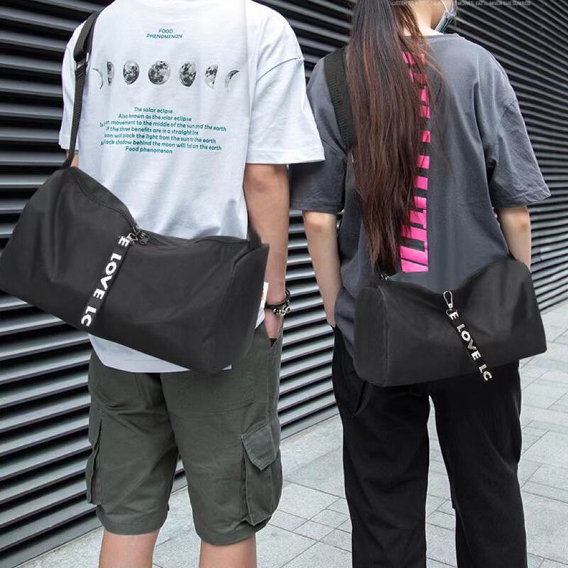 クロスボーダーの新しい大容量クロスボディバッグ、高品質のフィットネスバッグ、男性と女性の同じスタイル、シンプルでトレンディなファッションショルダーバッグ|undefined