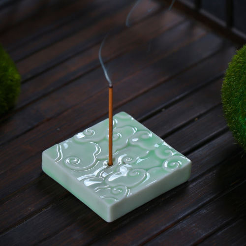 Chinese mini ceramic incense cord incense burner light luxury Zen celadon incense holder incense stand household incense burner ornaments wholesale