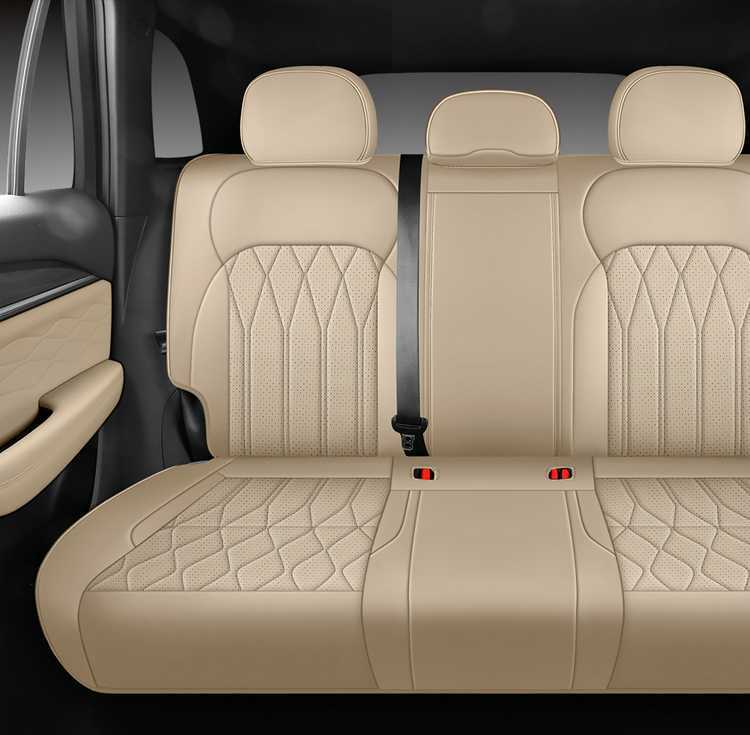 Suitable for Geely Xingyue L, specifically designed seat covers for the 2025 and 2026 models, Oriental Yaw car seat cushions, full-coverage perforated leather seat covers