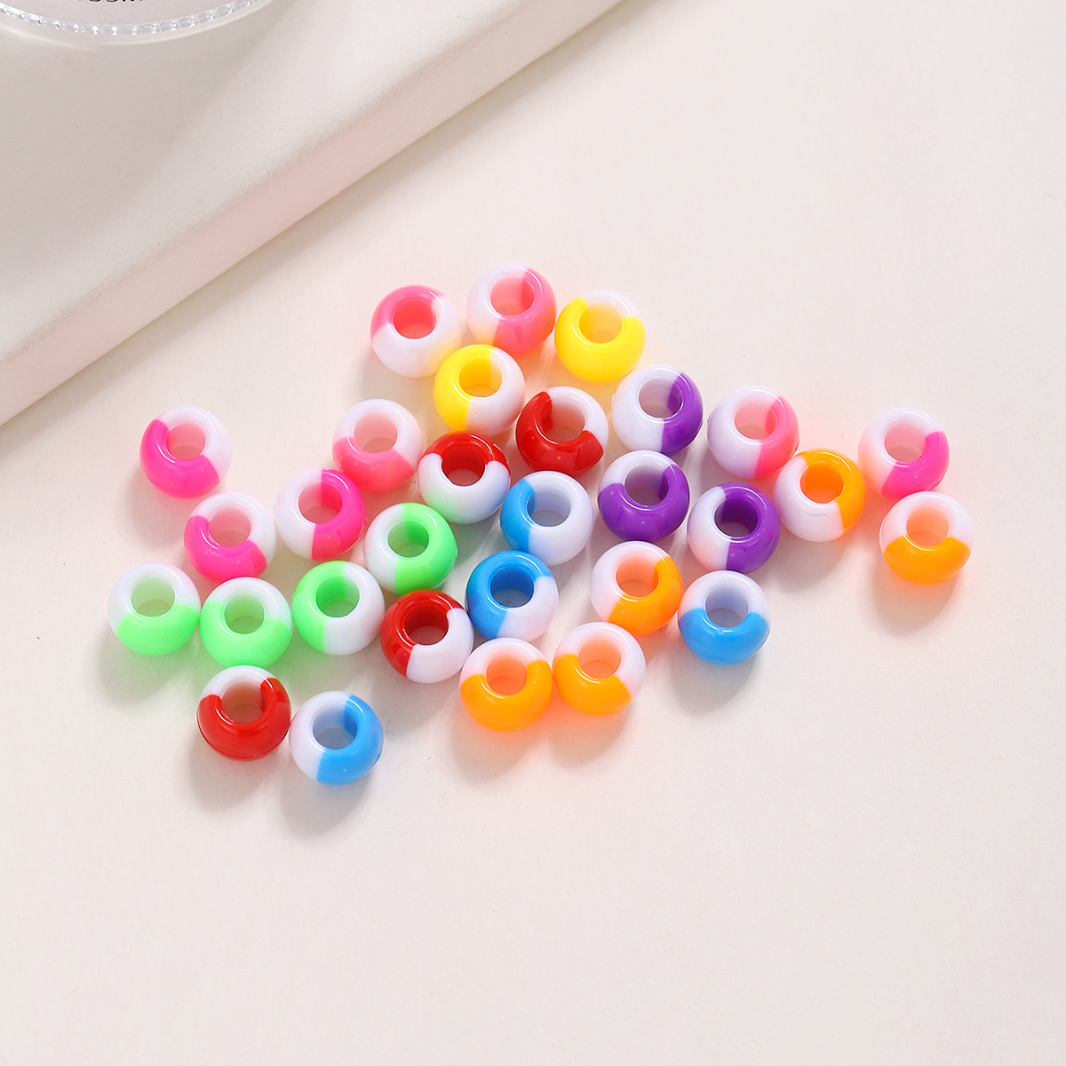 Accesorios trenzados para el cabello trenza sucia acrílico agujero grande cuentas de plástico de color cuentas redondas 1,2 cm cuentas sueltas joyas de DIY accesorios para el cabello