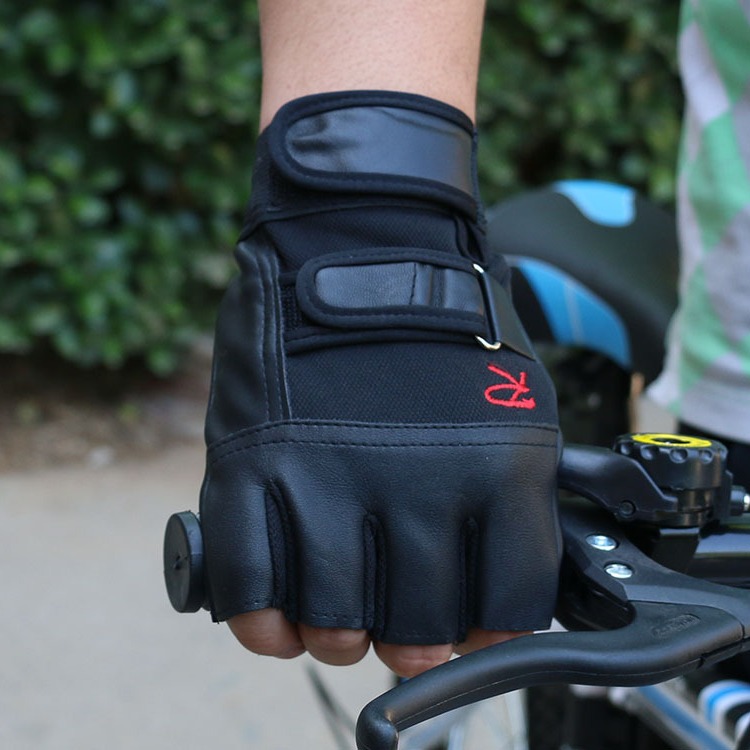 Hombres y mujeres deportes al aire libre guantes de medio dedo PU cuero dedo fuga delgada danza rendimiento táctico fitness medio dedo guantes de cuero