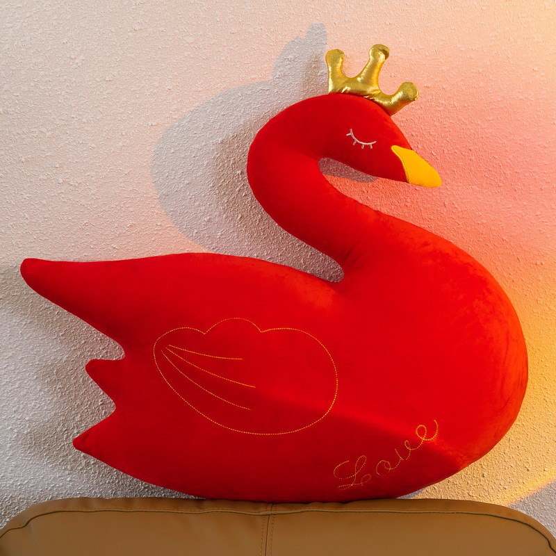 Celebrativo coroa roja gansos casados prensas de compromiso decoración diseño cisne un par de almohadas pareja muñeca muñeca