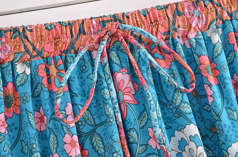 2021 Early Autumn New European And American Fashion Women's Bohemian Resort Style Rayon Printed Long Skirt_ecoleips.com