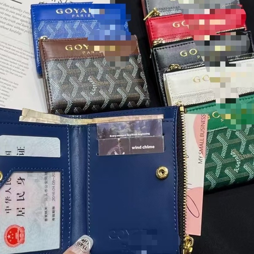 适用潮牌男女对折卡包狗牙皮名片卡包家字母印花零钱包高品质插卡