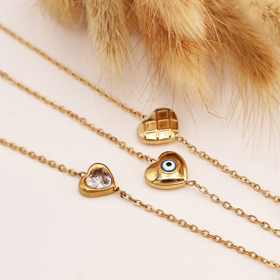 Wholesale Jewelry Vintage Style Devil's Eye Heart Shape 304 Stainless Steel Zircon 18K Gold Plated Plating Cable Chain Pendant Necklace display picture 7