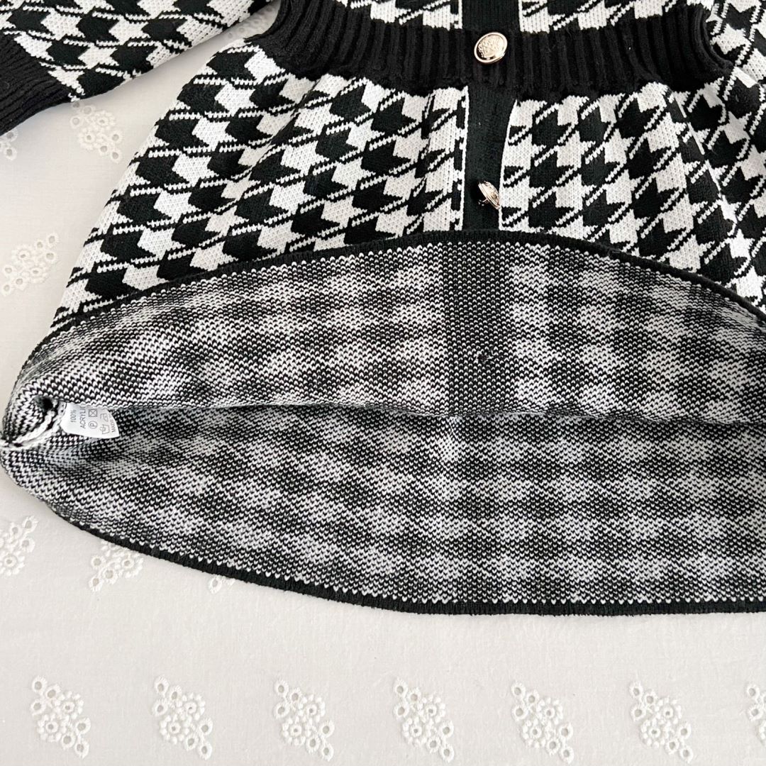 JINYONG2023 Neues kleines duftendes Kleid für Mädchen im Herbst und Winter, verwestlichter Pullover, gestrickter karierter Rock_voghion.com