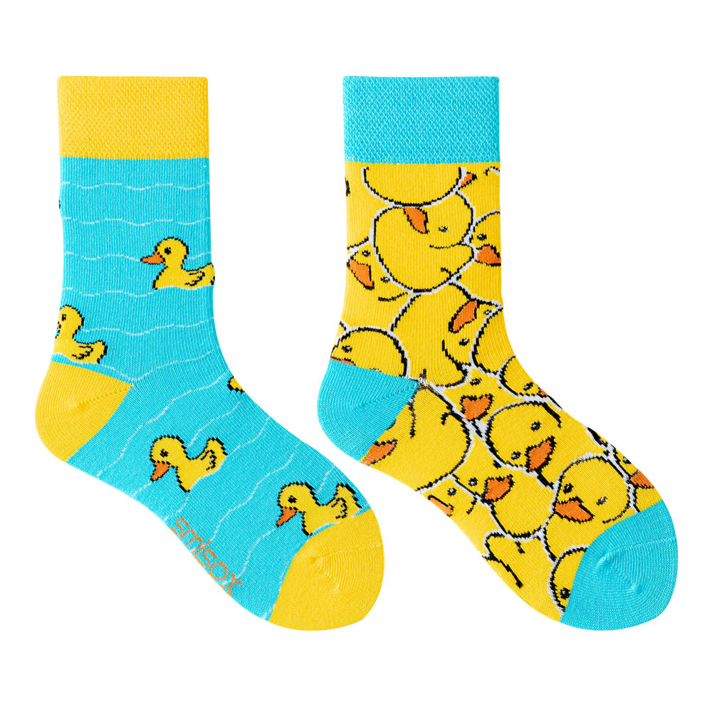 19 작은 노란색 사랑스러운 오리