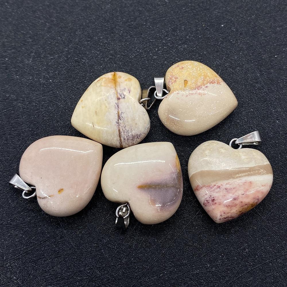 1 Piece Quantity 1 Piece Natural Stone Heart Shape Pendant
