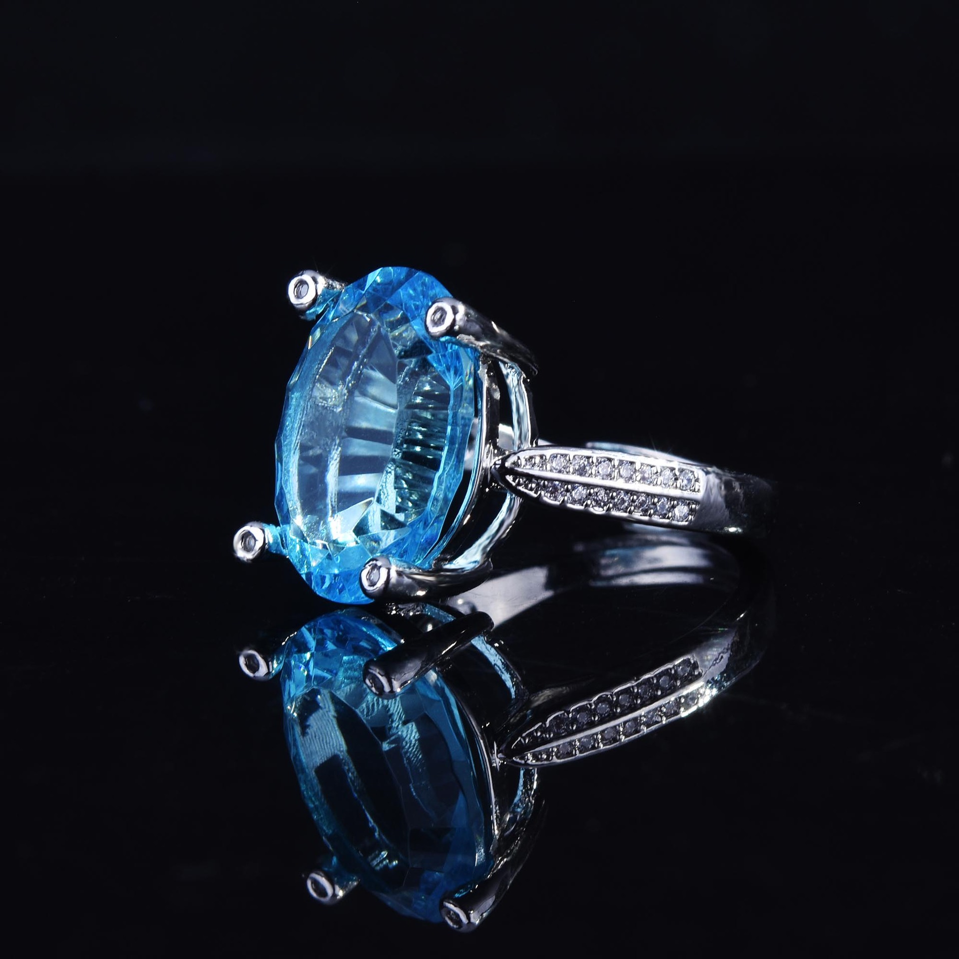 Cross-border Imitation Sapphire European And American Blue Ring Amethyst Color Zircon Copper Ring display picture 5