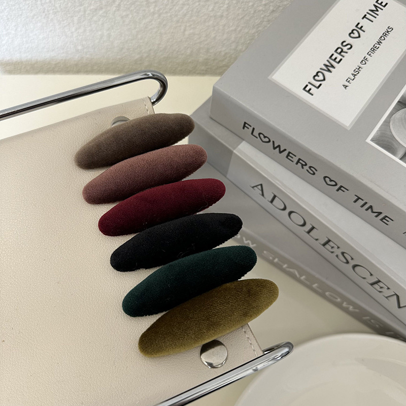 Pinza de pelo ovalada de terciopelo estilo coreano para flequillo_voghion.com