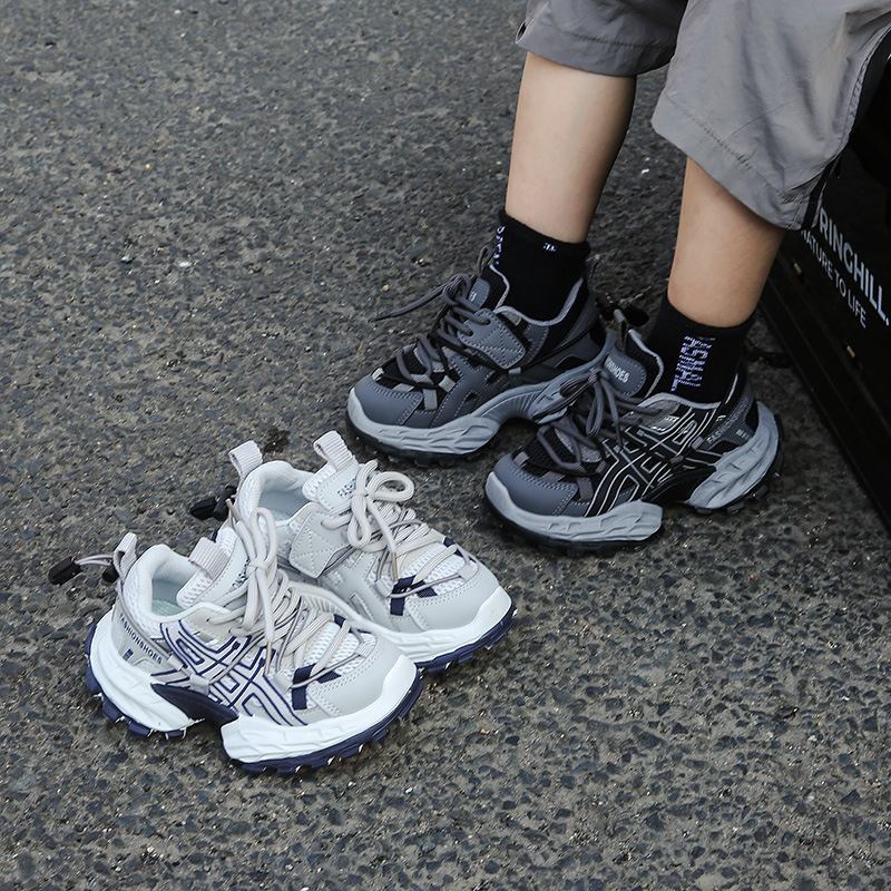 Children's lightweight non-slip sneakers for boys