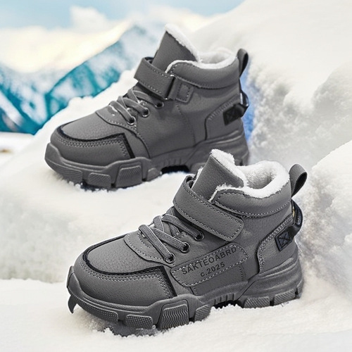 Kids' snow boots, new style, cotton-padded and thickened for warmth—cotton shoes for boys, mid-to-large size, Northeastern outdoor Martin boots.
